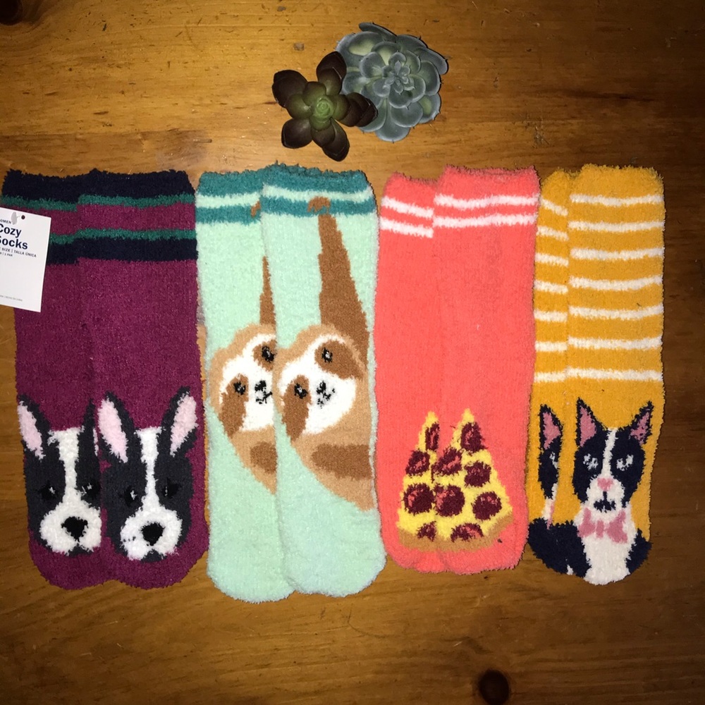 Old Navy fuzzy socks